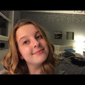 Meet your Posher, Abby